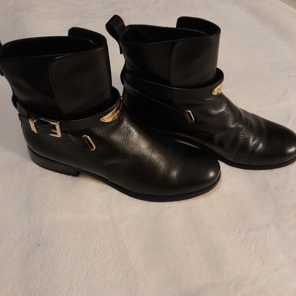 MICHAEL KORS ARLEY BLACK  GOLD Hardware  Leather Ankle Boots. - Picture 7 of 8